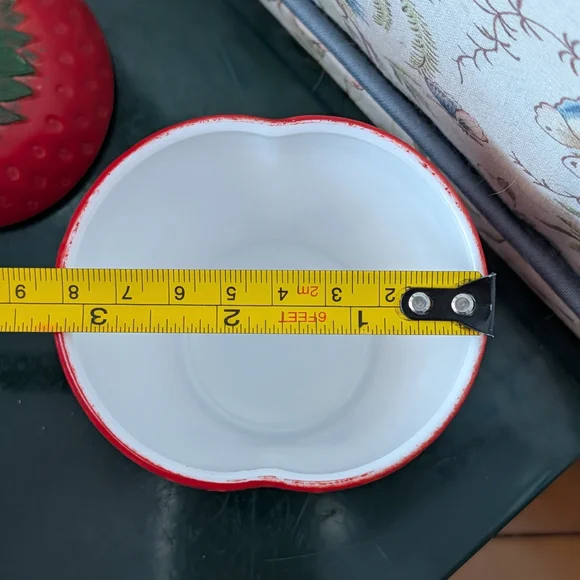 Vtg Milk Glass Strawberry Jar - Picture 12 of 13